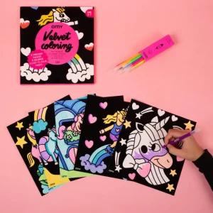 LET83700 Lily- coloriage velour - omy